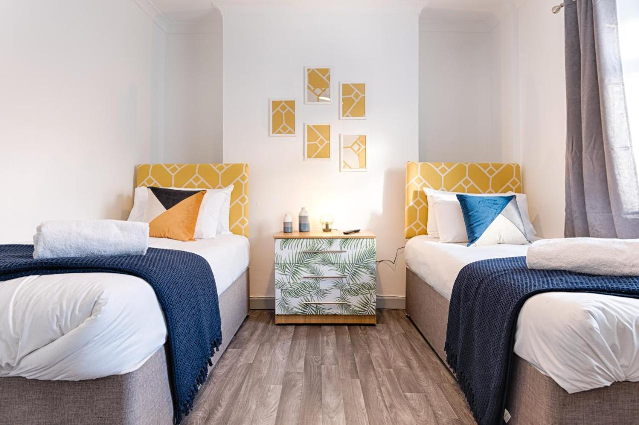 City Centre, Parking, Smart Tv'S In All Rooms Swansea Exteriér fotografie